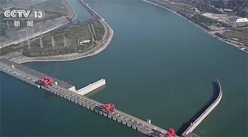 三峡电站34台机组今年首次全开运行，日发电量近5亿千瓦时