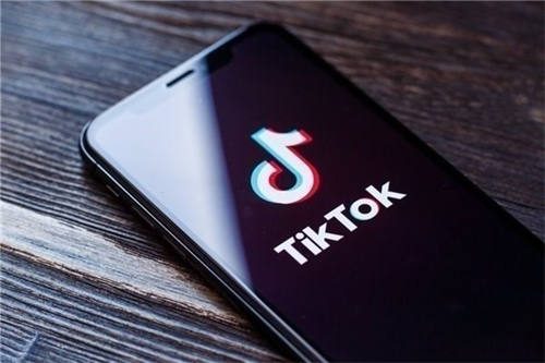 由于早期测试并不成功，热门短视频平台TikTok准备放弃在美国和欧洲市场拓展直播带货项目