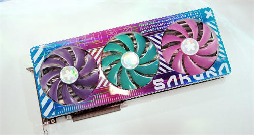 盈通AMD RX 7900系列显卡新设计"樱瞳水着"系列现已在京东现货开售