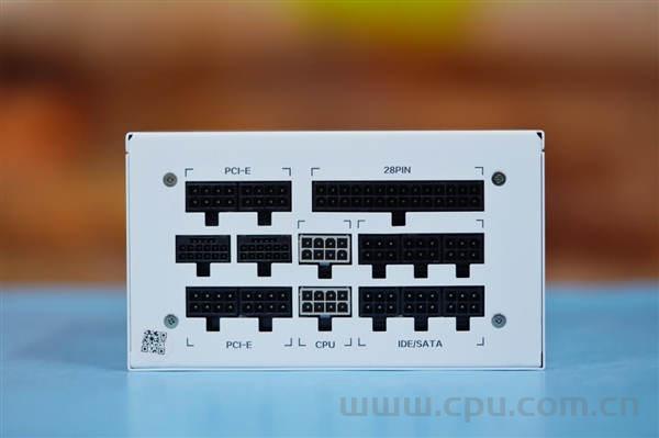 鑫谷昆仑MU-1000G冰山版电源 全模块线材 支持ATX 3.0/PCIe 5.0 80PLUS金牌认证 超越白金效能