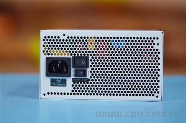 鑫谷昆仑MU-1000G冰山版电源 全模块线材 支持ATX 3.0/PCIe 5.0 80PLUS金牌认证 超越白金效能